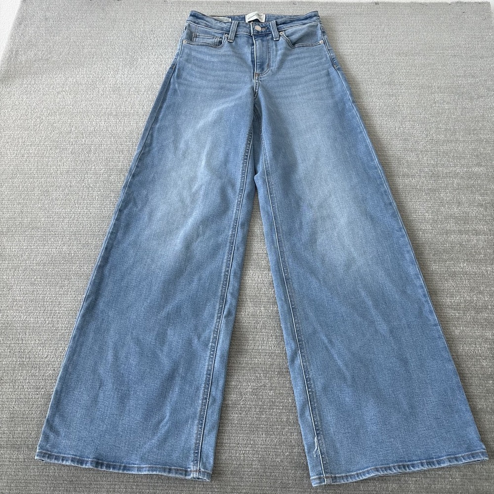 Universal Thread Jeans Women 6R Blue High Rise Everyday Wide Leg Causal Stretch